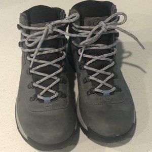 Columbia Newton Ridge Hiking Boots Size 10
